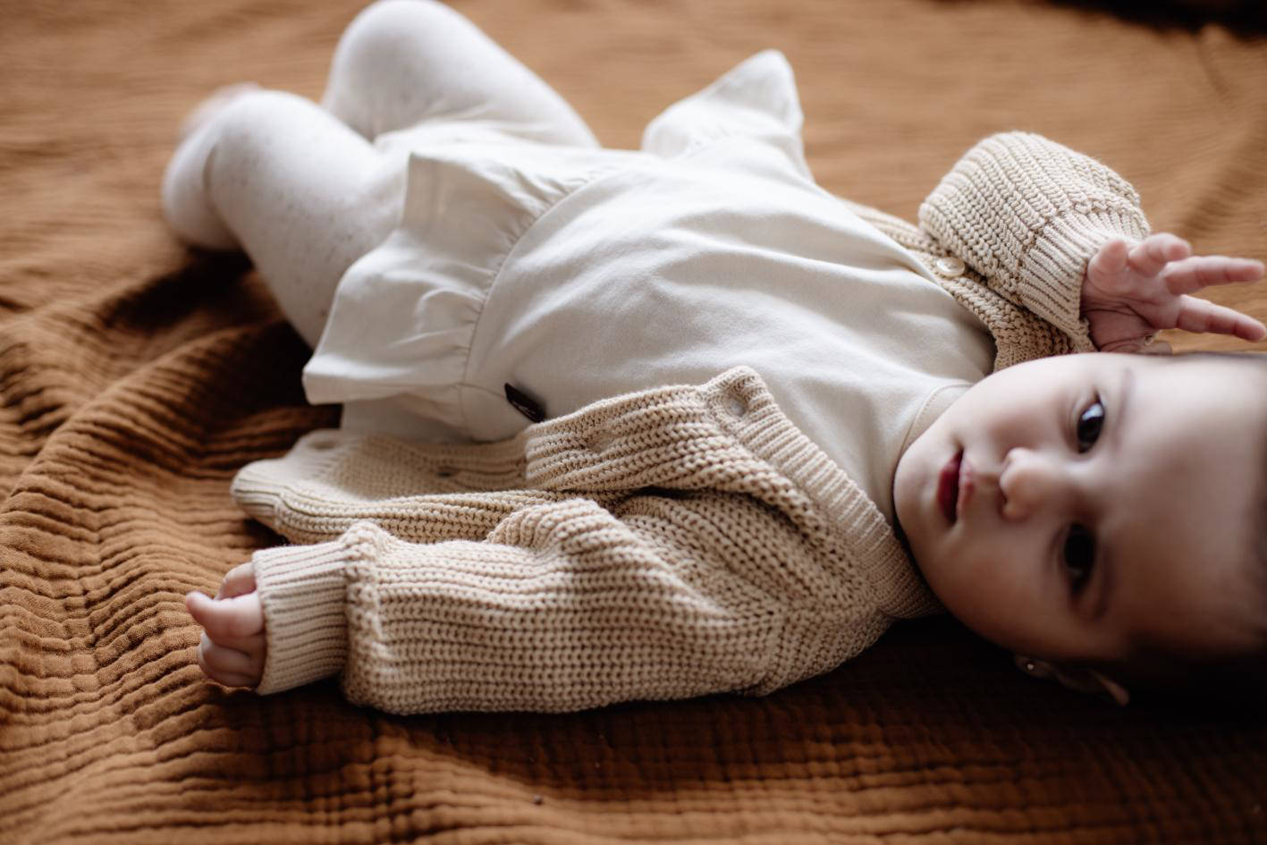 LEVV newborn baby vest Chanel van biologisch katoen warm zand | wehkamp