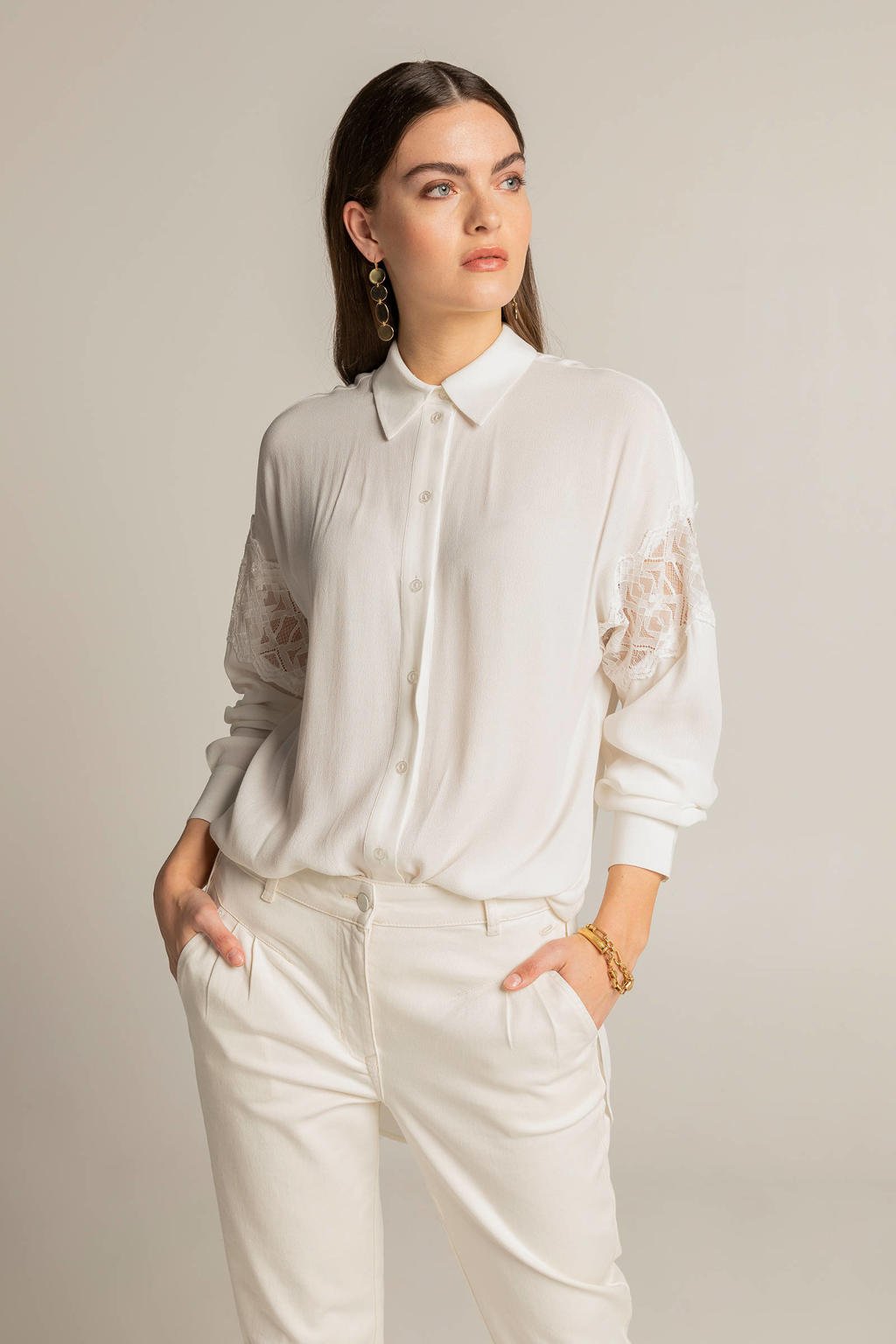 Ecru dames Expresso blouse van viscose met lange mouwen, klassieke kraag, knoopsluiting en kant
