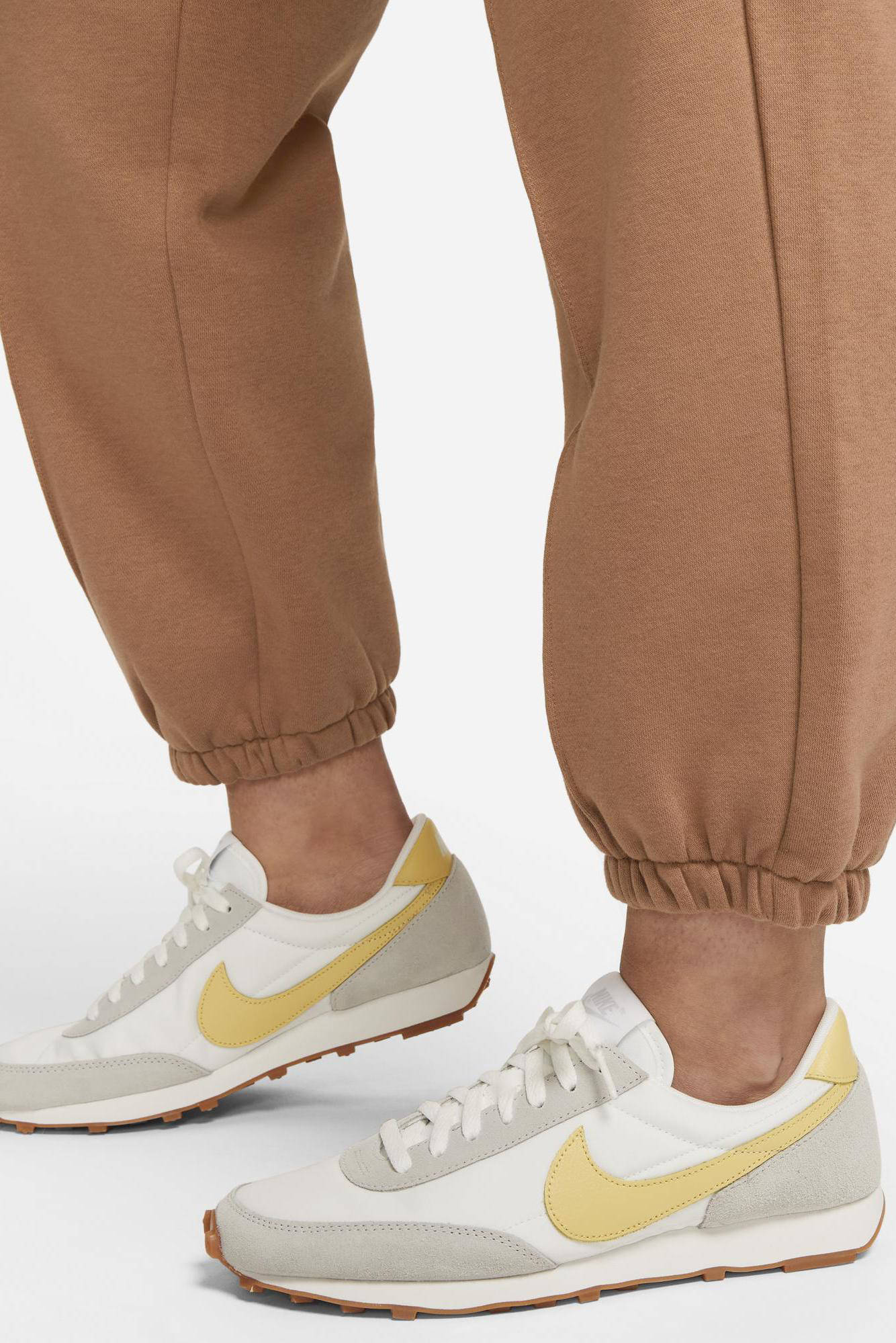 Nike joggingbroek Sportswear Repeat PK bruin/wit - Voetbal shop