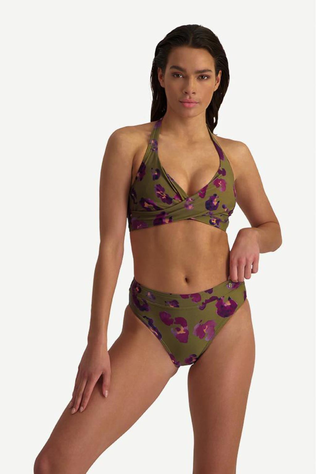 Beachlife voorgevormde halter bikinitop met all over print olijfgroen/paars/oranje