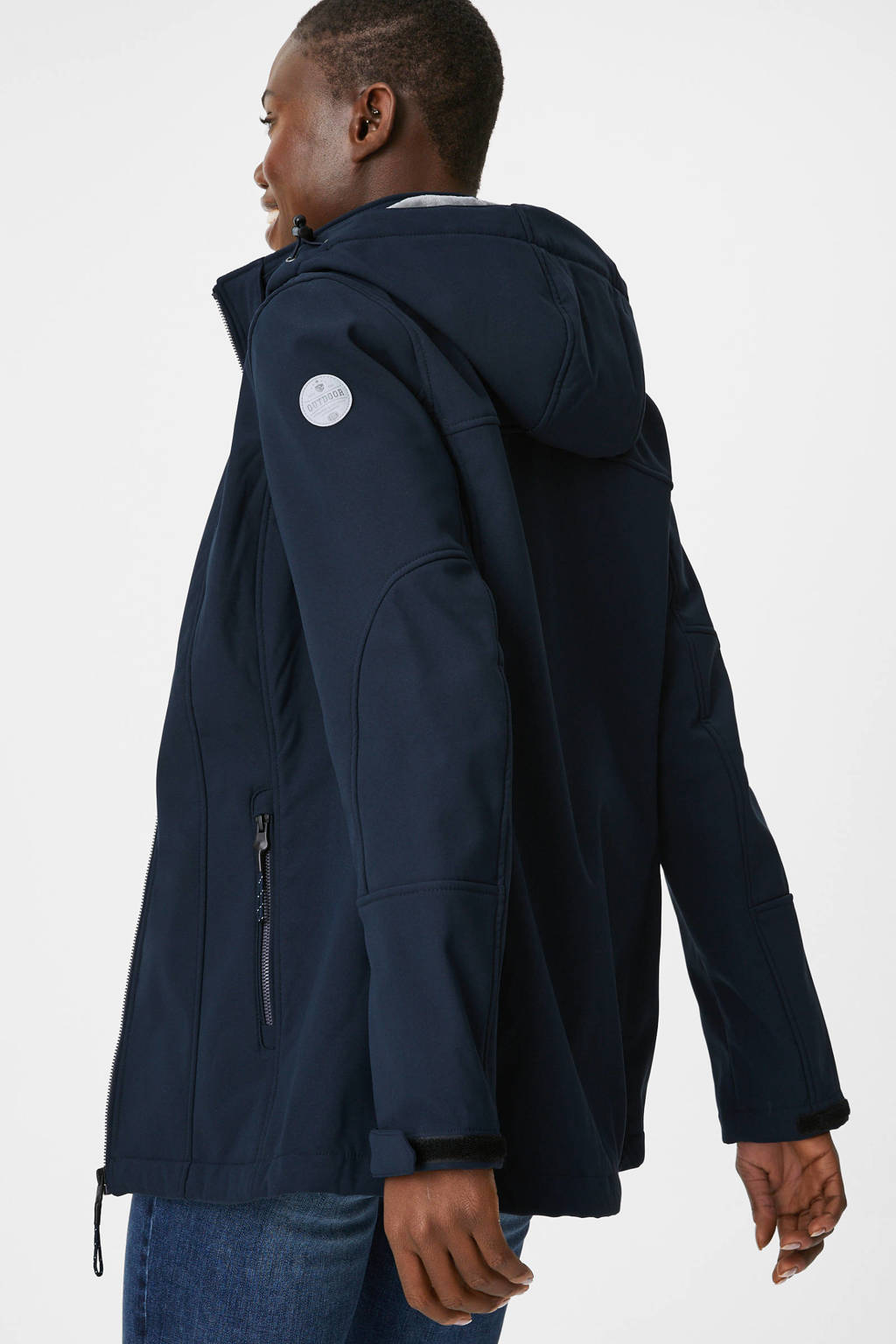 Donkerblauwe dames C&A softshell jas van polyester met lange mouwen, capuchon, ritssluiting en patches