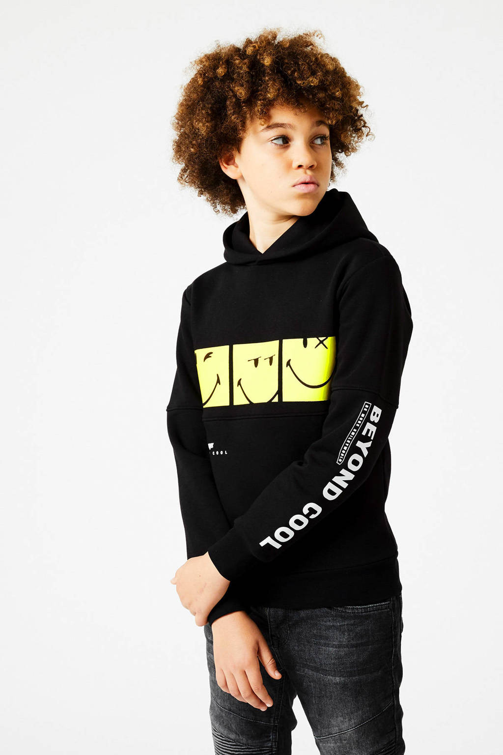 Zwarte jongens CoolCat Junior x Smiley hoodie van sweat materiaal met printopdruk, lange mouwen, capuchon en geribde boorden