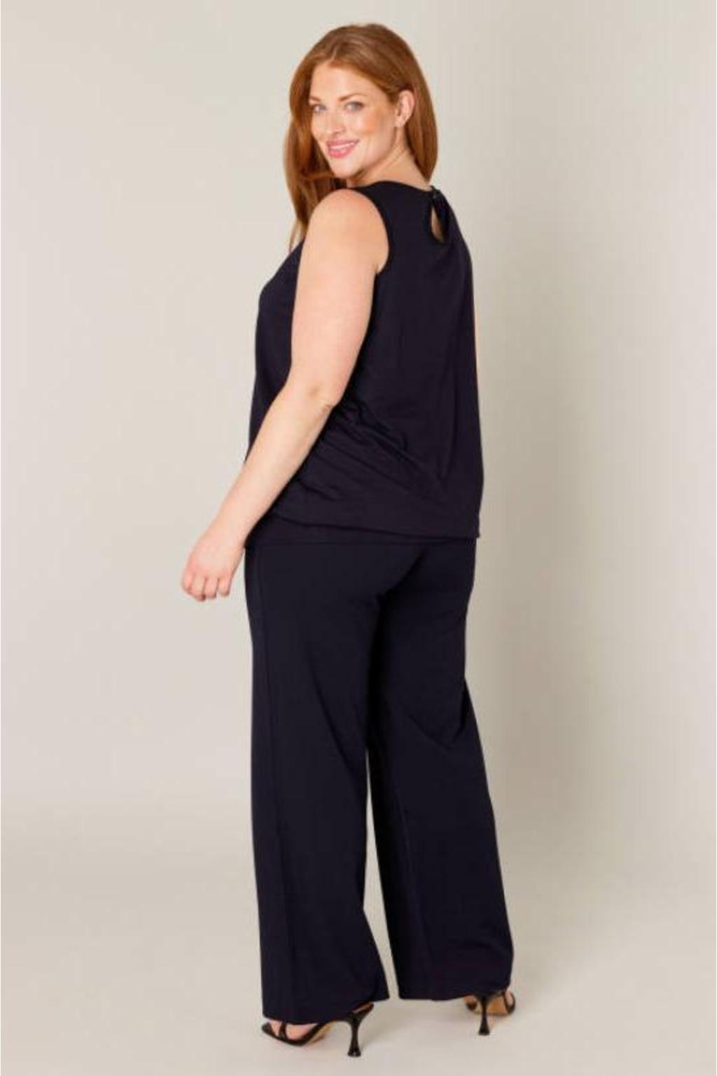 Base Level Curvy mouwloze top Yasmina donkerblauw