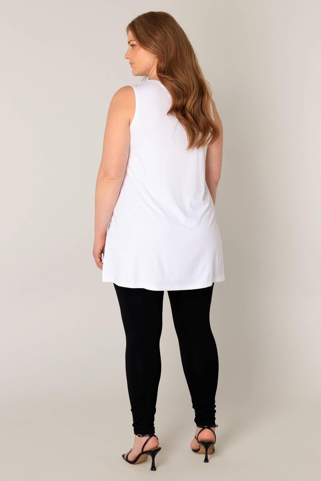 Base Level Curvy top Abbigail wit
