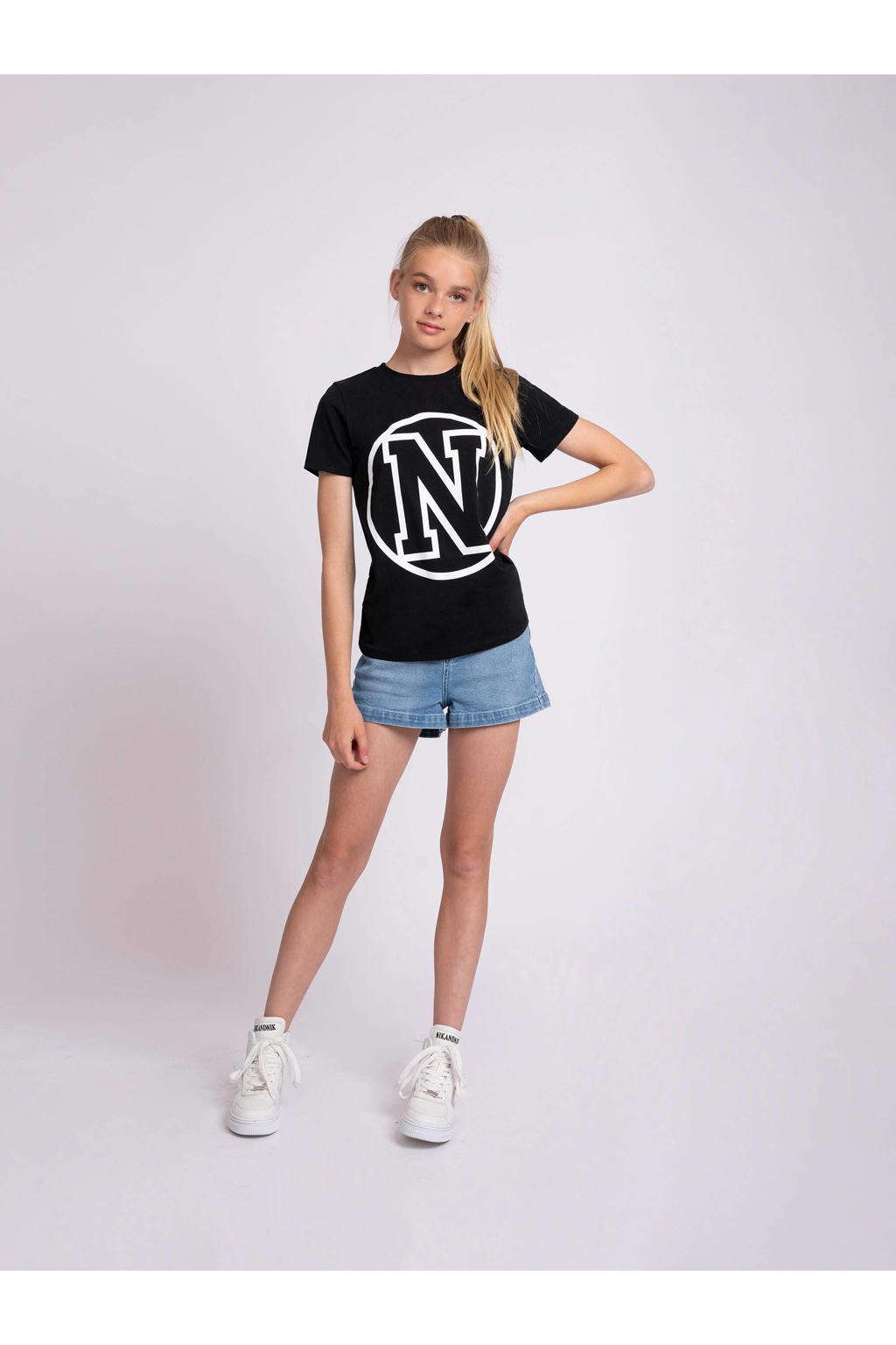 NIK&NIK T-shirt College N met logo zwart