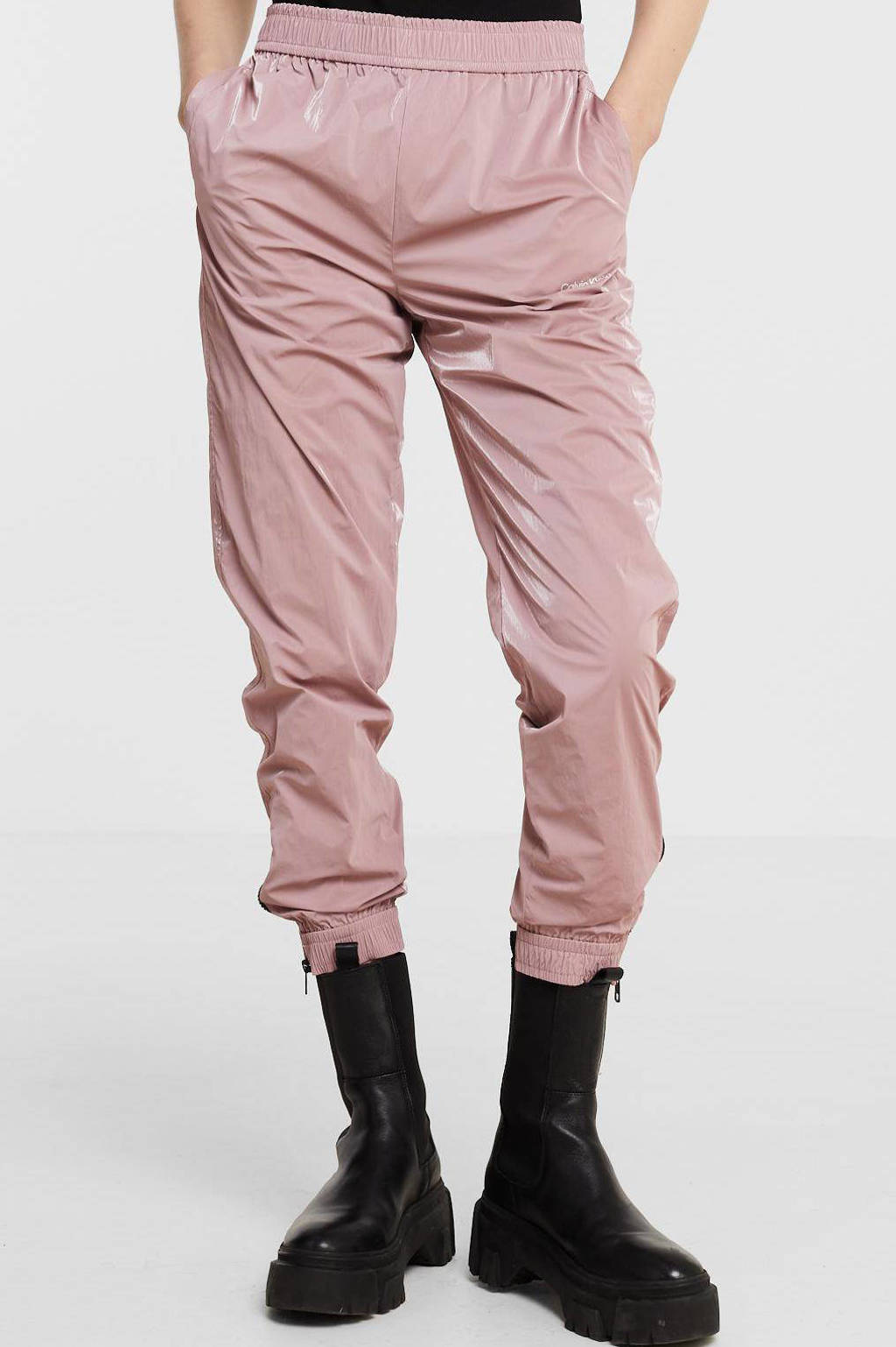 CALVIN KLEIN JEANS regular fit sweatpants roze