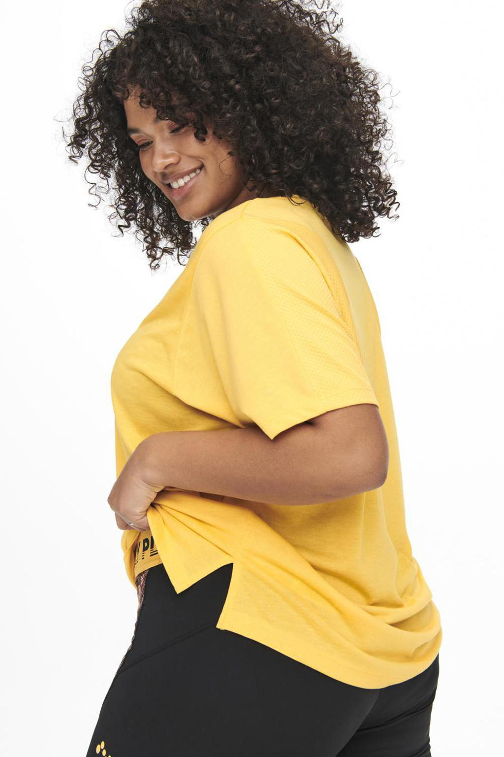 ONLY PLAY CURVY Plus Size sport Tshirt ONPMEE geel wehkamp