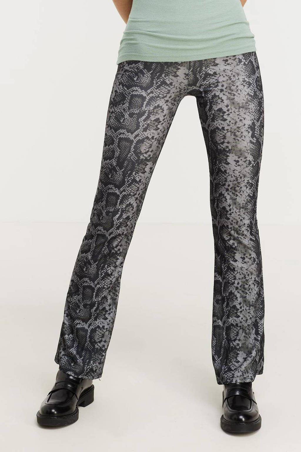 Zwart en grijze dames Hailys flared legging van polyester met regular waist, elastische tailleband en slangenprint