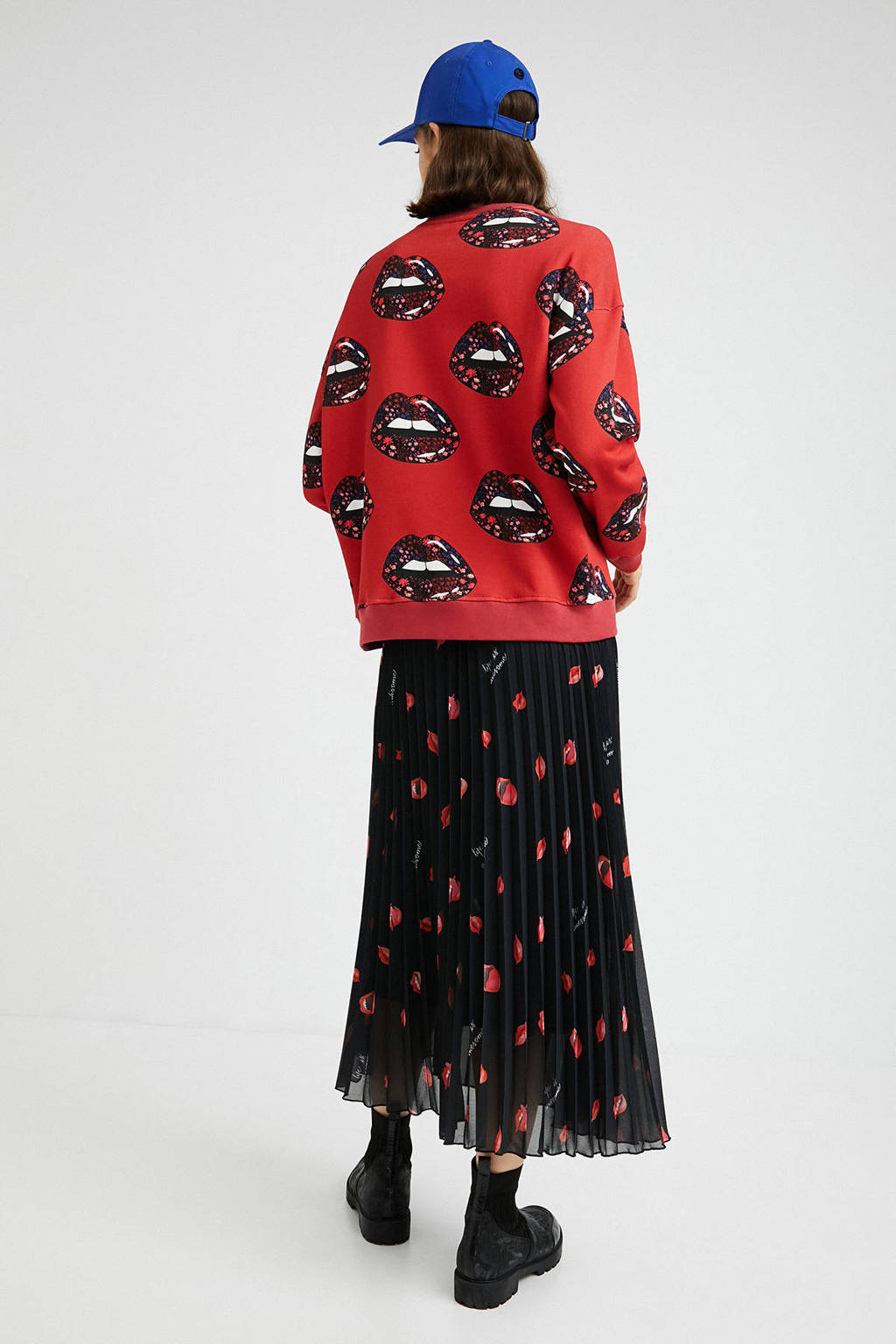 Rood, zwart en paarse dames Desigual sweater van katoen met all over print, lange mouwen, ronde hals en elastische boord