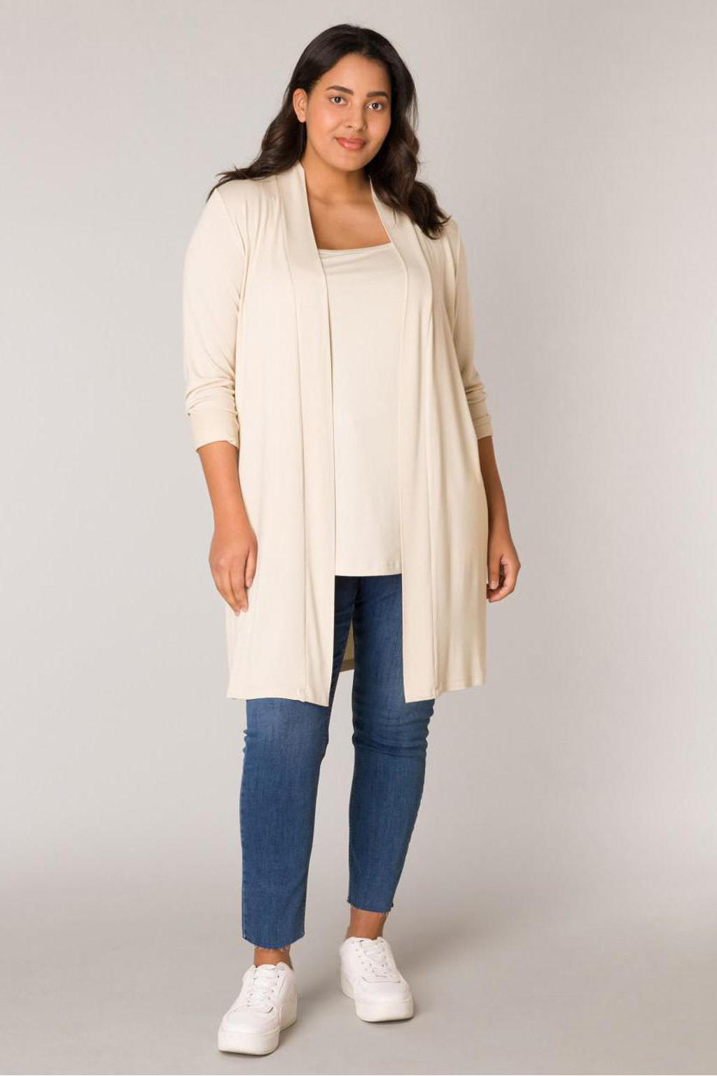 Beige dames Base Level Curvy fijngebreid vest Ayla long met effen, lange mouwen en openvallende hals