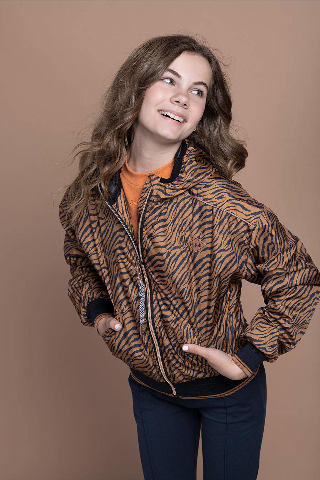 Camel en zwarte meisjes NoBell’ van gerecycled polyester met dierenprint, lange mouwen, capuchon en ritssluiting
