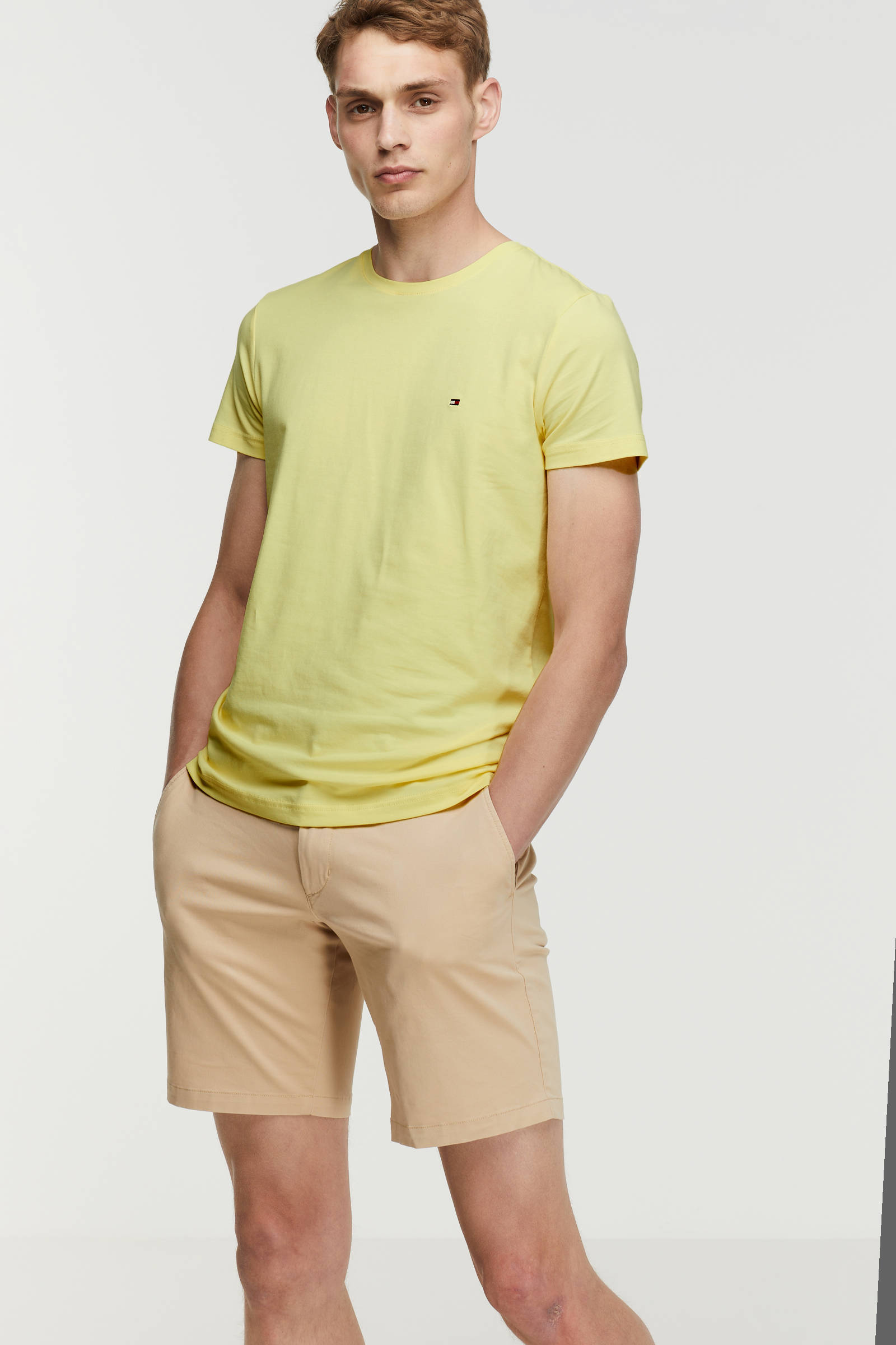 khaki tommy hilfiger t shirt
