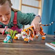 thumbnail: LEGO Creator 3-in-1 Grote Tijger naar Bouwbare Rode Panda of Vis Speelgoed voor Kinderen 31129