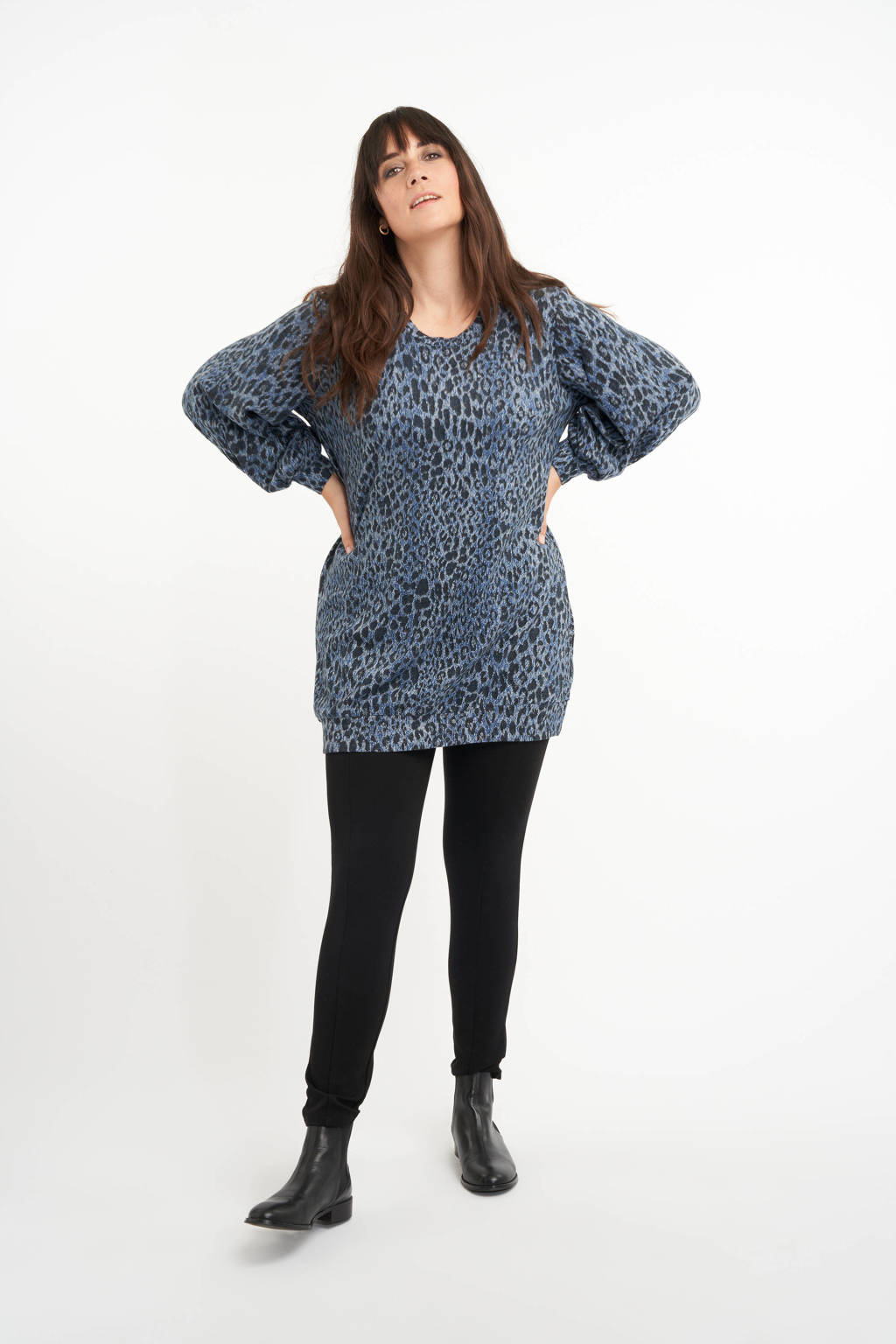 Blauw en zwarte dames MS Mode trui van polyester met panterprint, lange mouwen en elastische boord