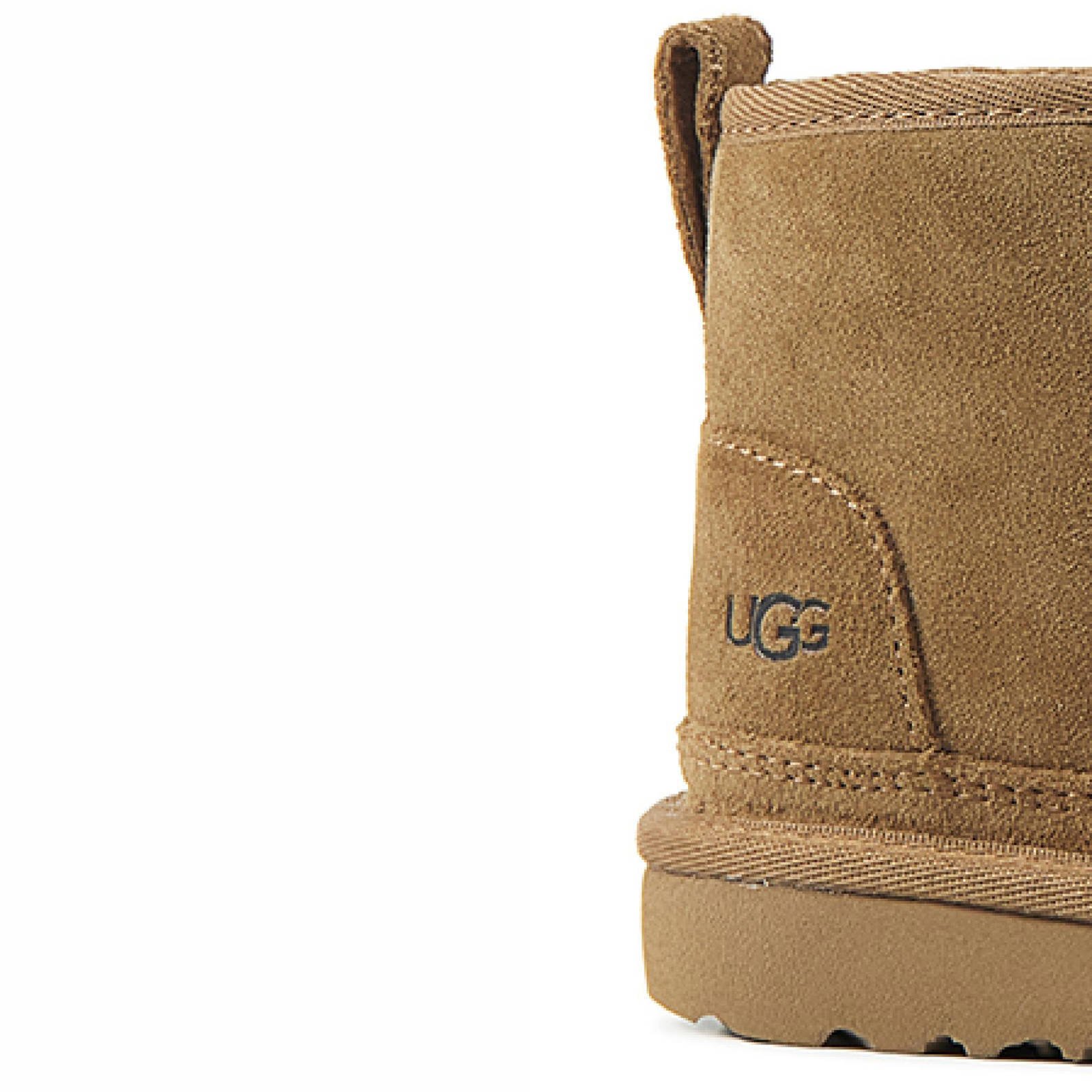 UGG Neumel II Classic Suède Veterboots Bruin | Wehkamp