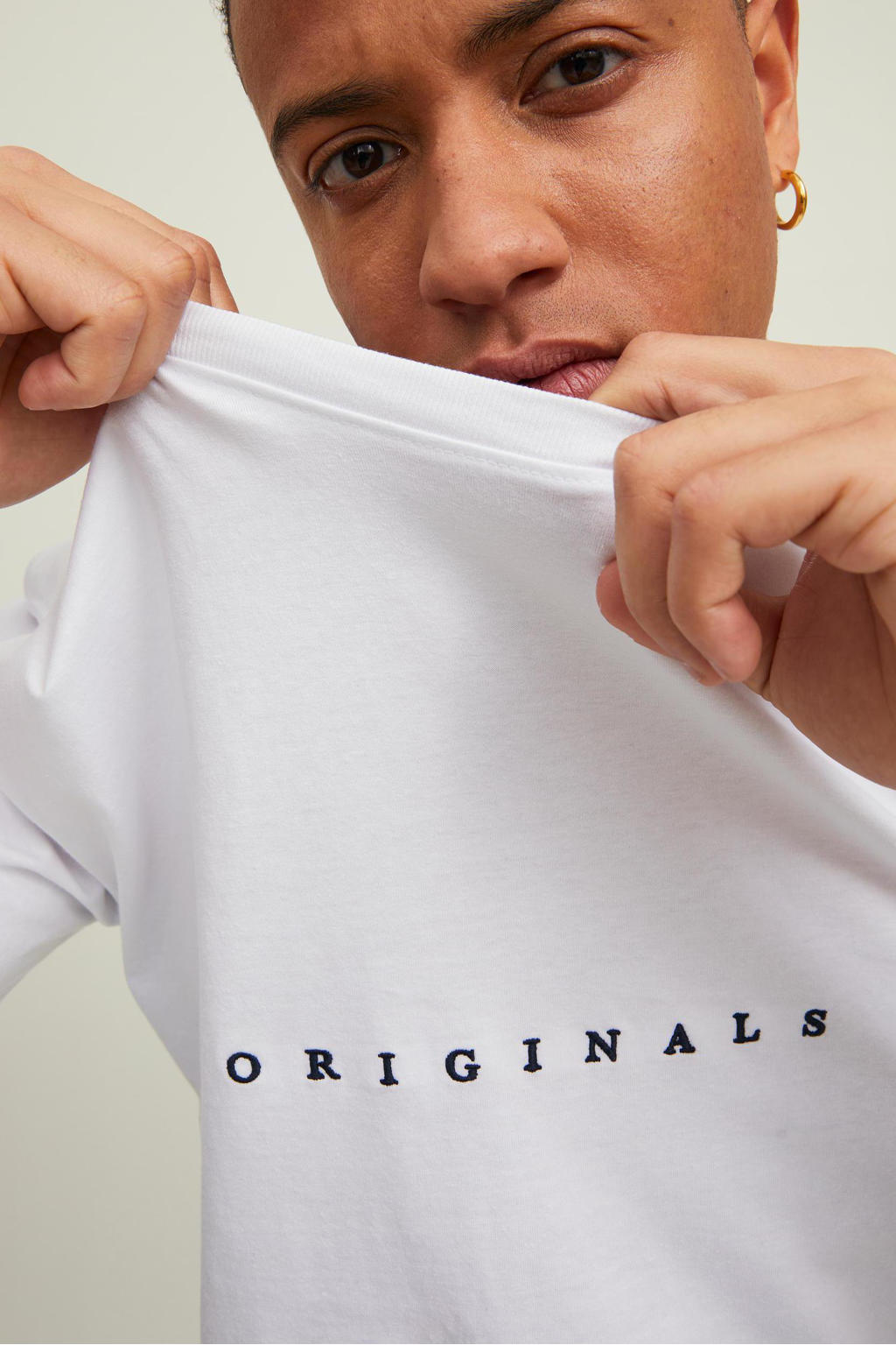 Witte heren JACK & JONES ORIGINALS T-shirt van katoen met tekst print, korte mouwen en ronde hals
