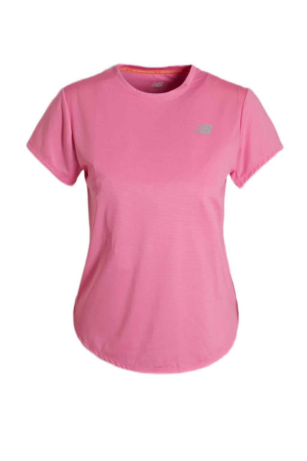 Lichtroze dames New Balance sport T-shirt van gerecycled polyester met logo dessin, korte mouwen en ronde hals