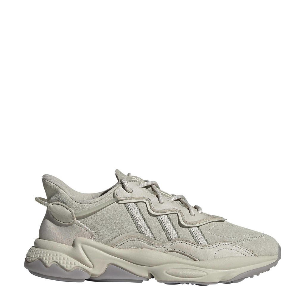 Ecru, grijs en witte dames adidas Originals Ozweego sneakers van mesh met veters en logo