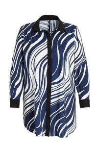 Plus Basics blouse van travelstof met all over print blauw/wit/zwart