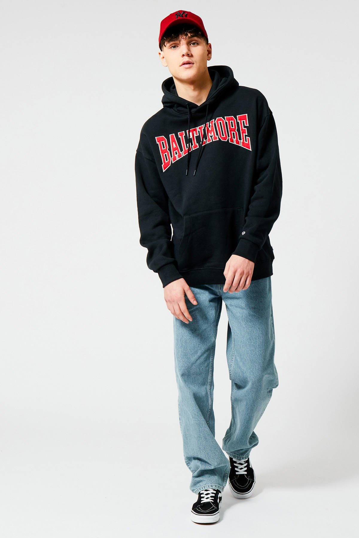 America Today hoodie Sid met tekst raven wehkamp