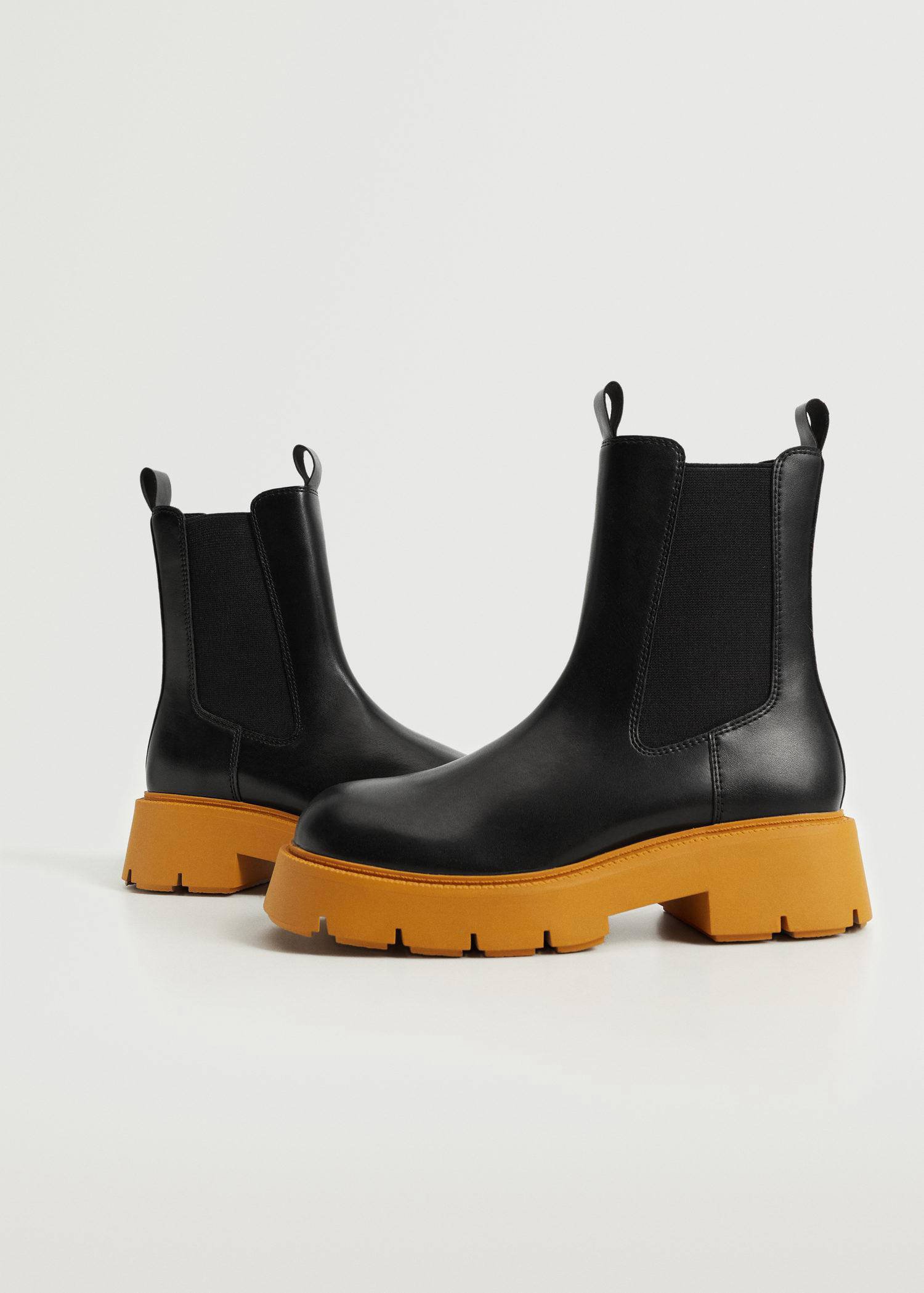 chunky boots mango