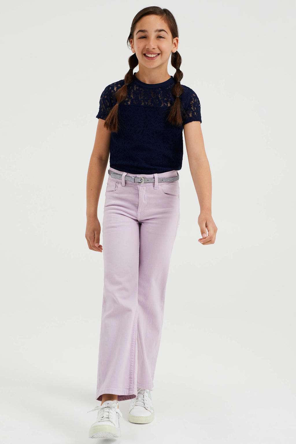 Donkerblauwe meisjes WE Fashion T-shirt van polyamide met korte mouwen, ronde hals en kant