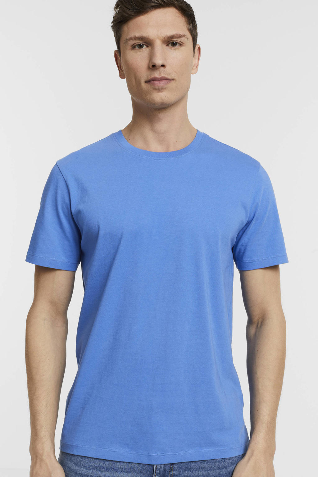 Lichtblauwe heren Anytime T-shirt van katoen met effen, korte mouwen, ronde hals en geweven detail
