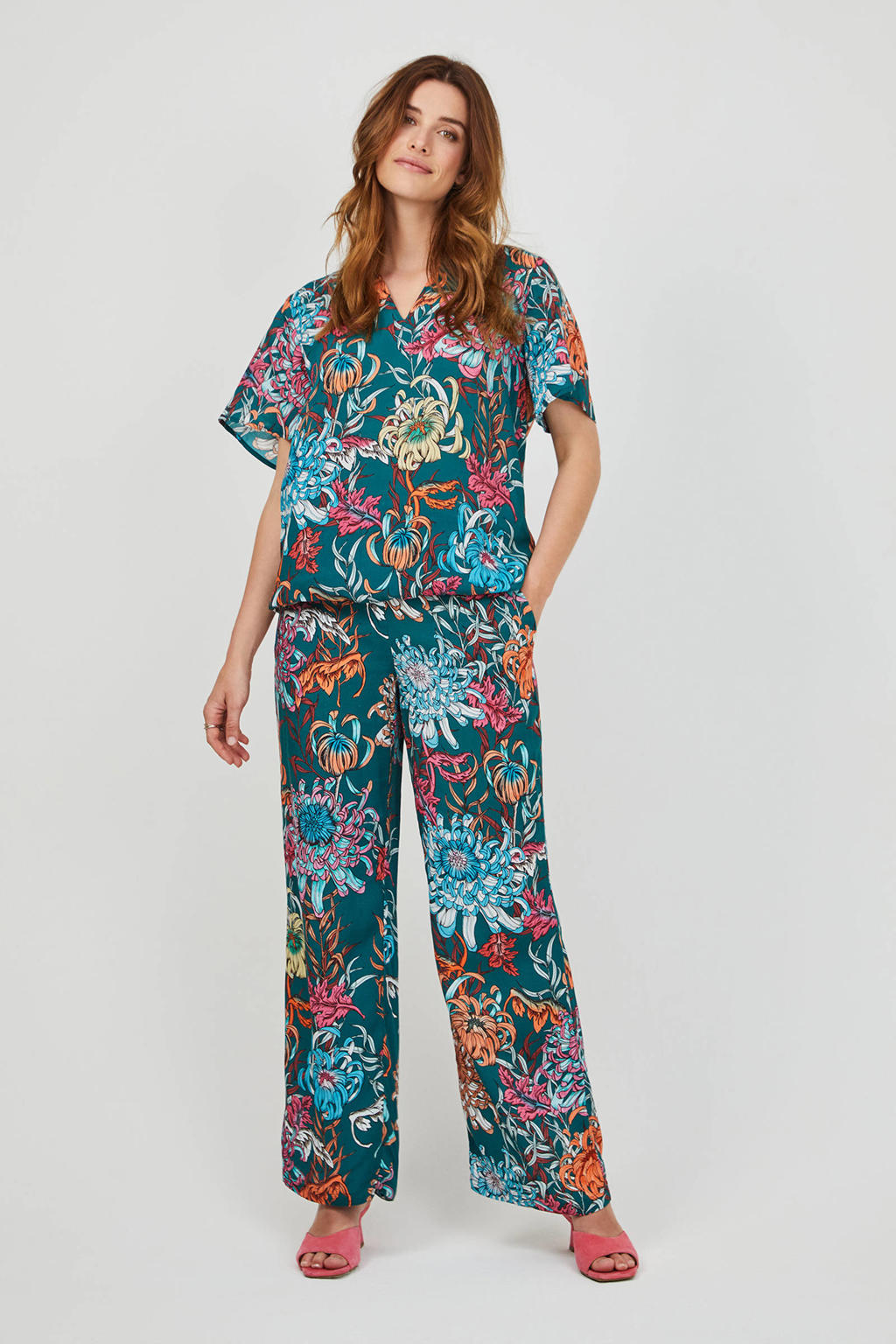Groen en multikleurige dames Didi gebloemde top van viscose met korte mouwen en V-hals
