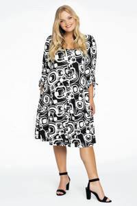 Yoek A-lijn jurk BAUHAUS met all over print en volant zwart/wit