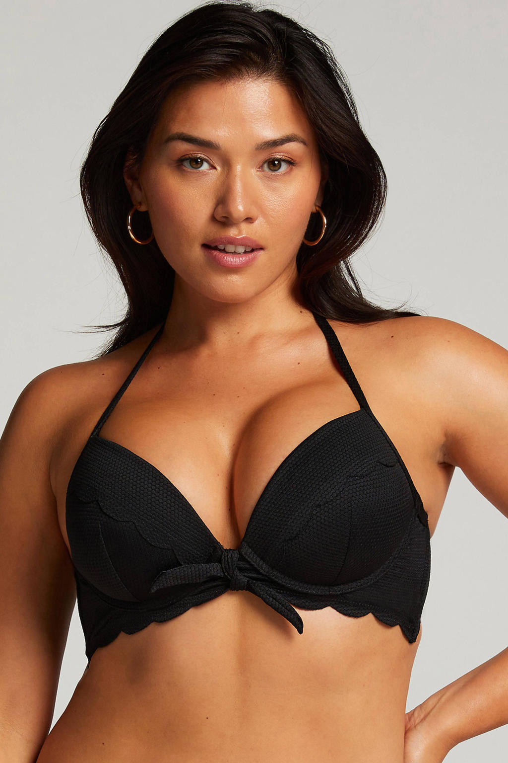 Hunkemöller voorgevormde push-up bikinitop Scallop met textuur zwart