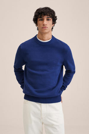 grofgebreide trui helderblauw