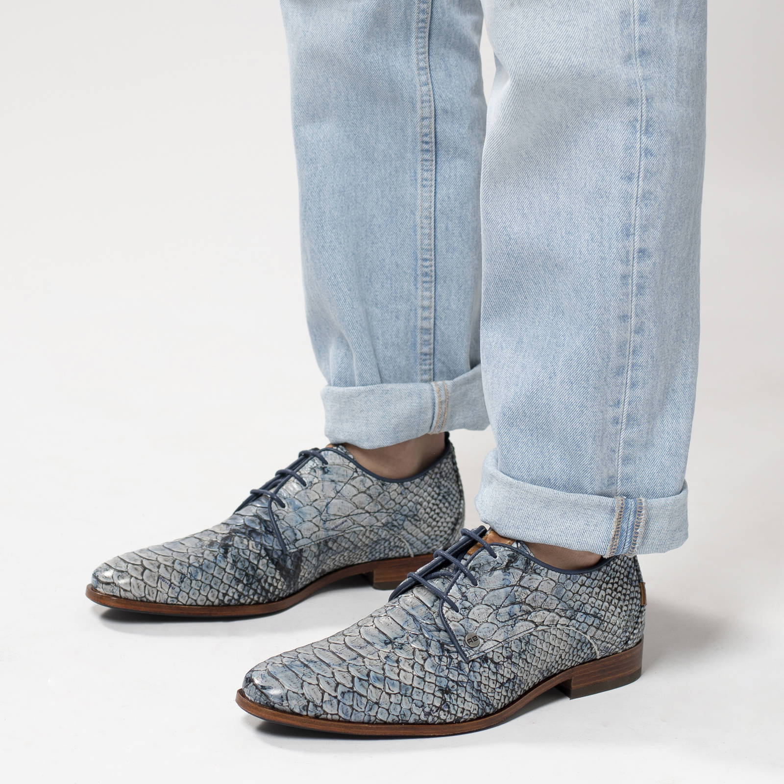 Official online store Rehab Schoenen Platte schoenen Veterschoen Rehab Greg  Snake leren veterschoenen met slangenprint blauw Happy shopping shop for  things you love