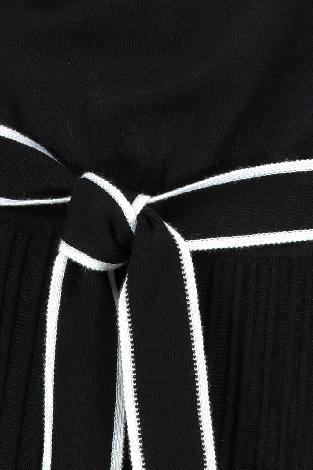 Aan het liegen vos Christus Expresso fijngebreide A-lijn jurk met contrastbies en ceintuur zwart/wit |  wehkamp