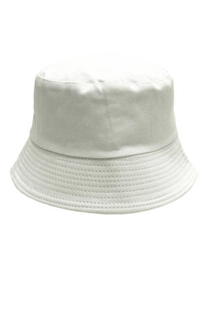 bucket hat wit
