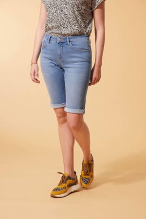 slim fit bermuda jeans Jackie bleached denim