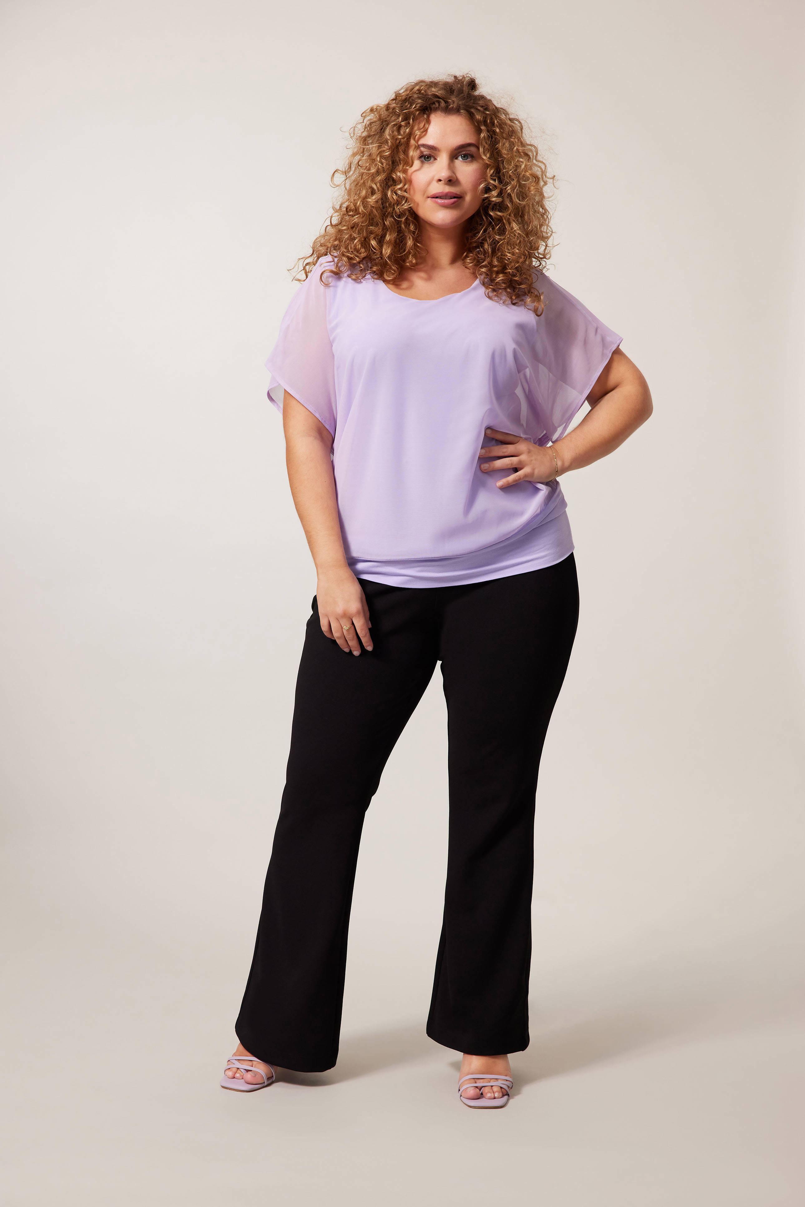 Miss Etam Plus flared broek Mara zwart | wehkamp