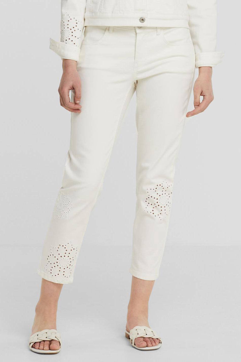 white cropped skinny jeans