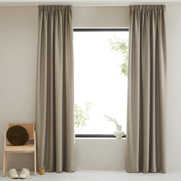 MRTREES Gordijn met linnenlook, half-transparant, saliegroen, gordijnschals, set van 2 met oogjes, voor woonkamer, 230 cm lang 140 cm breed, linnen gordijnen voor kinderkamer slaapkamer, Gordijnen