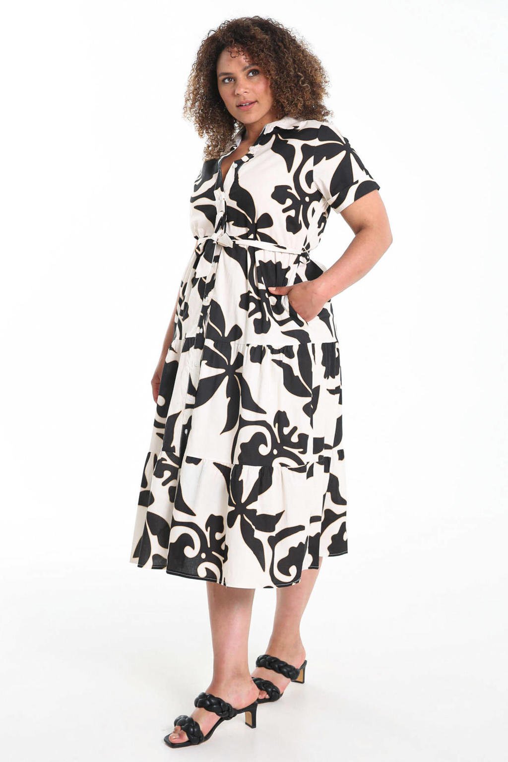 Crème en zwarte dames Paprika A-lijn jurk crème van katoen met print, korte mouwen en klassieke kraag