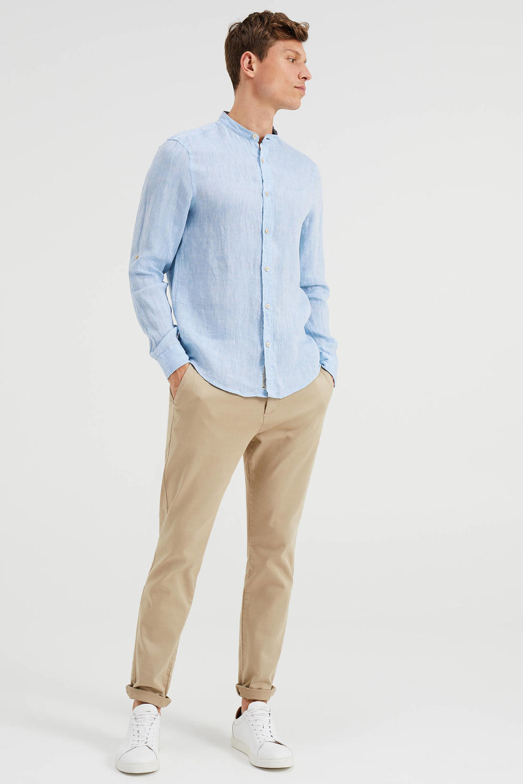 Lichtblauwe heren WE Fashion linnen slim fit overhemd met lange mouwen en mao kraag