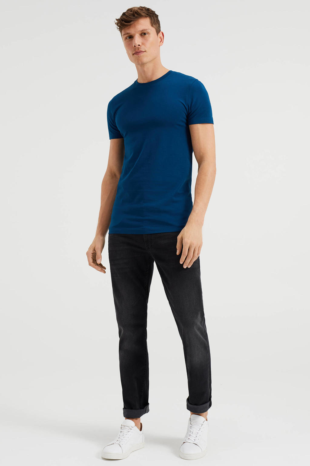 WE Fashion slim fit T-shirt donkerblauw