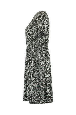 jurk Denise  met dierenprint en open detail zwart/wit