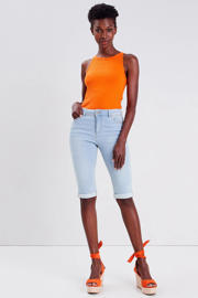 thumbnail: Lichtblauwe dames Cache Cache slim fit korte jeans van stretchdenim met regular waist en effen
