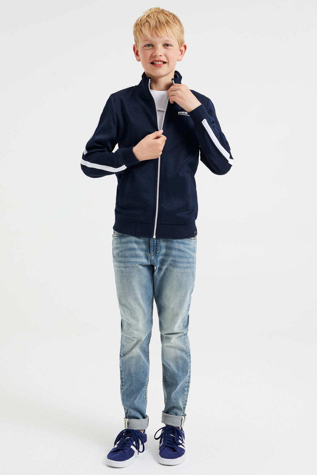 Donkerblauwe jongens WE Fashion sweatvest met lange mouwen, opstaande kraag en ritssluiting