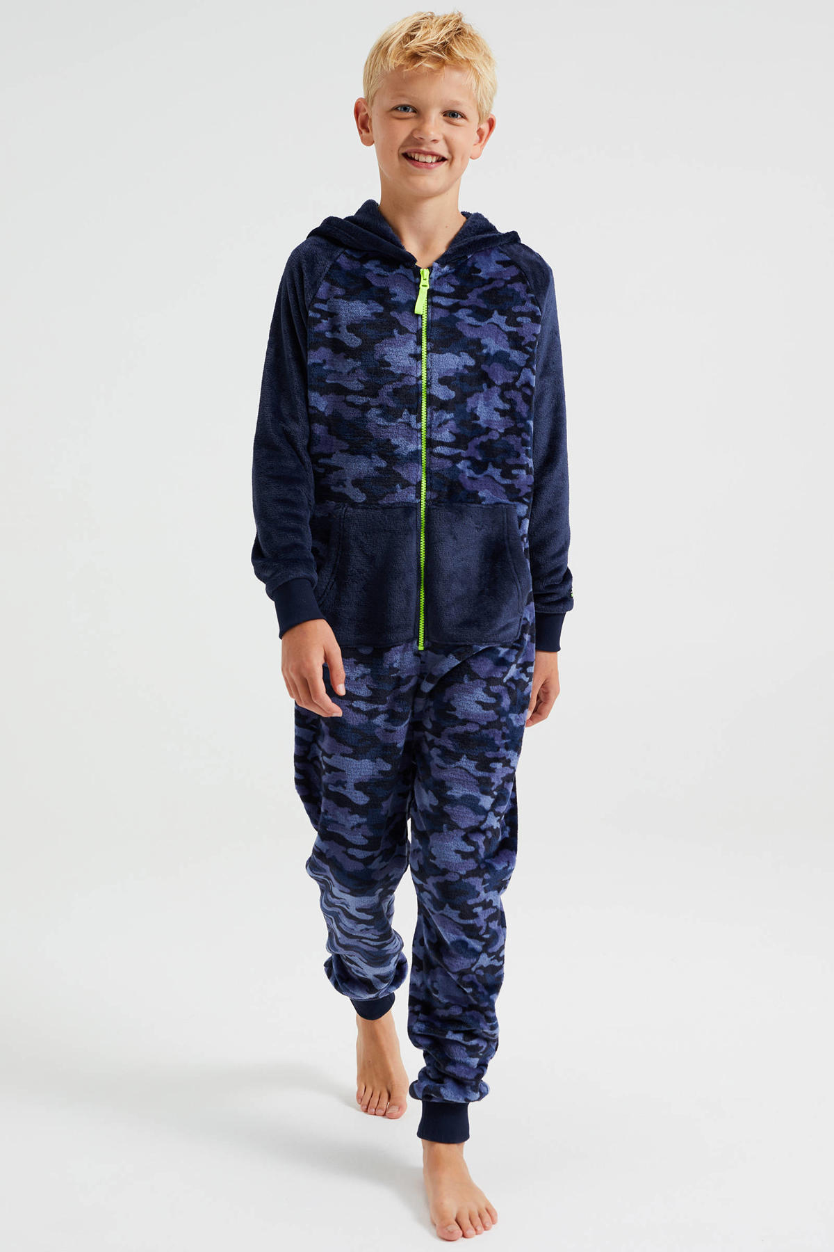 WE Fashion onesie met camouflageprint donkerblauw/limegroen |
