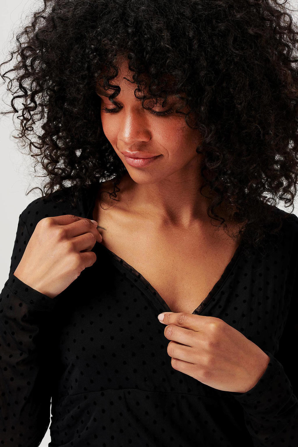 Noppies semitransparante zwangerschapstop Olean met stippen zwart