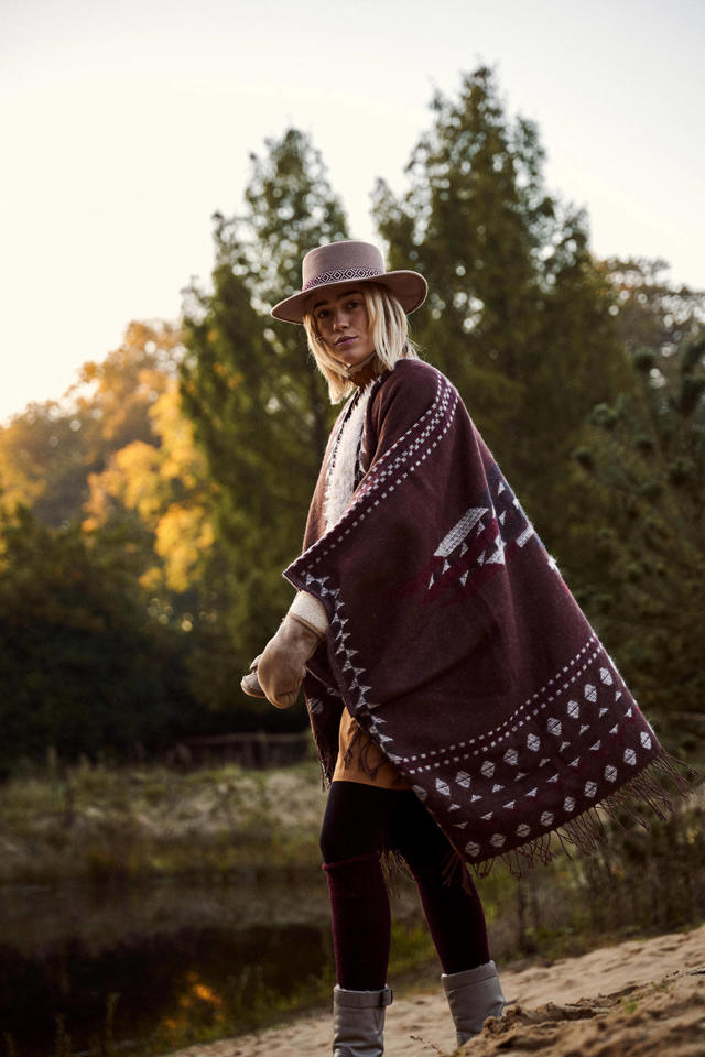 Barts poncho met all-over print bruin |