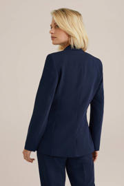 thumbnail: Donkerblauwe dames WE Fashion getailleerde blazer van polyester met effen, lange mouwen, reverskraag, knoopsluiting en geweven detail
