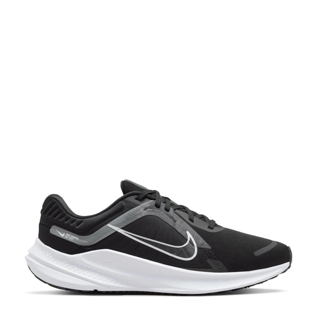 Nike Quest 5  hardloopschoenen zwart/wit