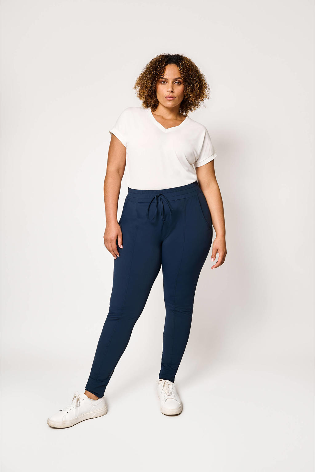 Exxcellent skinny sweatpants Laila van travelstof donkerblauw